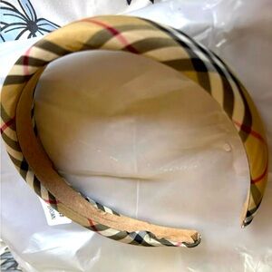 NEW BURBERRY HEADBAND